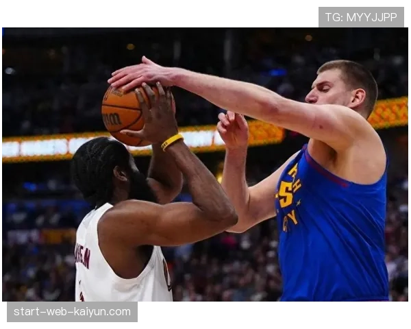 普尔第三节独得22分单节爆发 鹈鹕逆转比赛节奏掌控